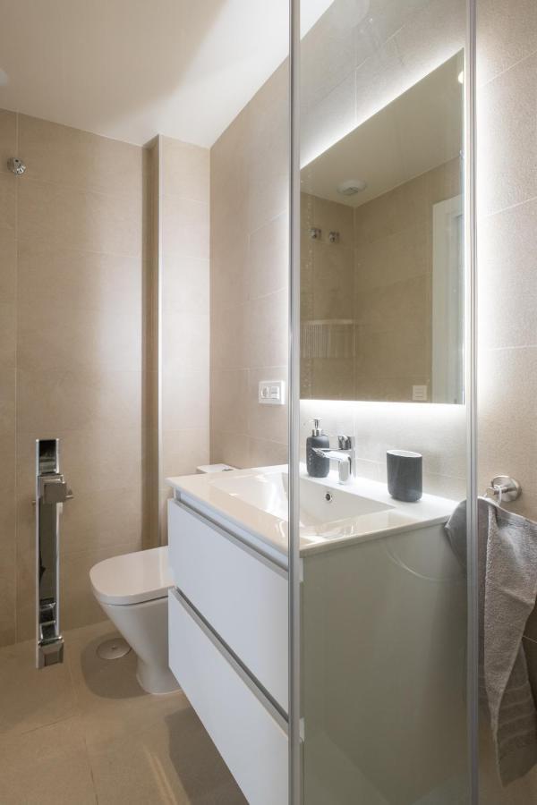 Appartamento Alameda Deluxe Duplex Casco Antiguo Parking Siviglia Esterno foto